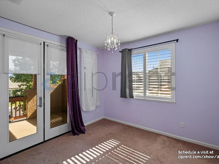 887 Hampton St — Photo 28