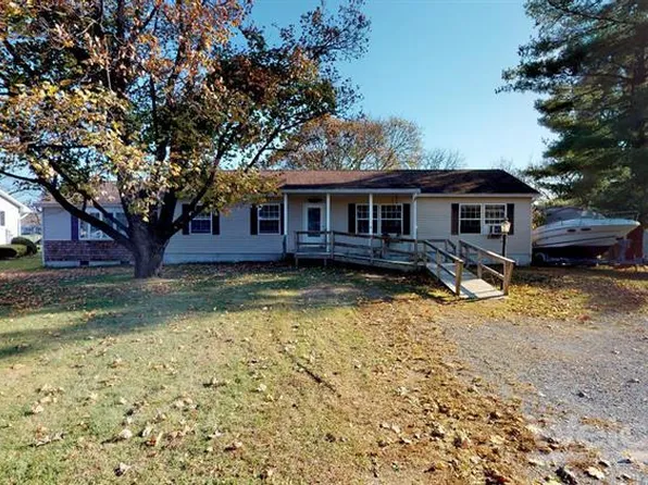 394 E Penn St, Muncy, PA 17756