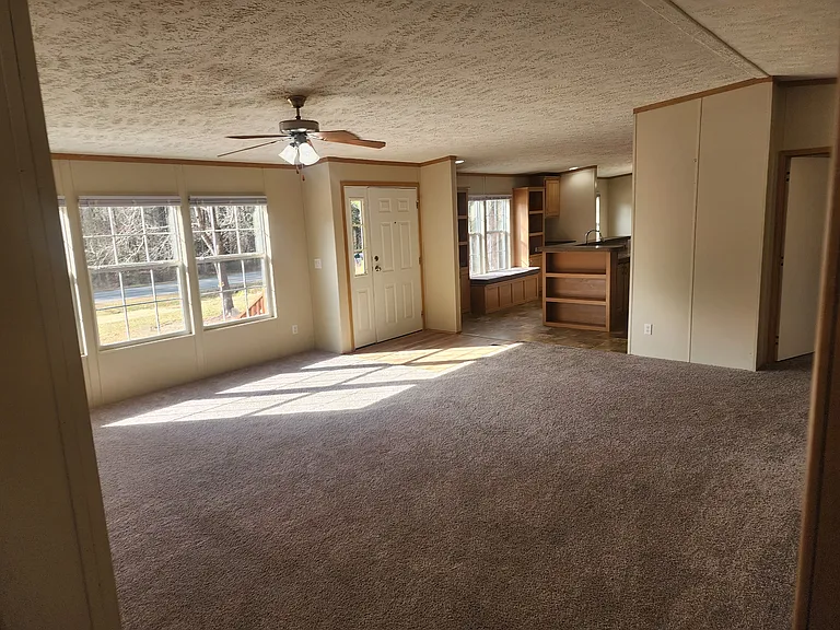 1044 Hamlets Chapel Rd — Photo 12