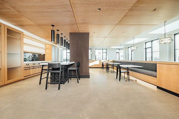 Rented by Nooklyn NYC LLC | media 96