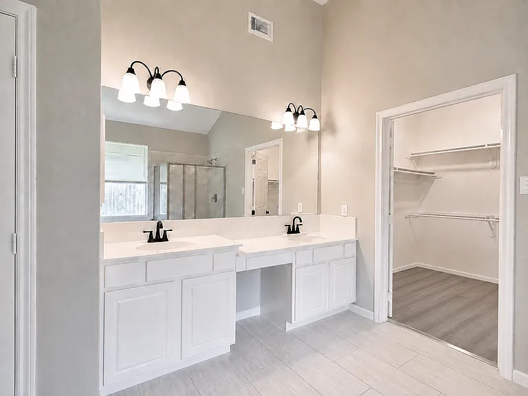 13714 Hillingdale Ln — Photo 24