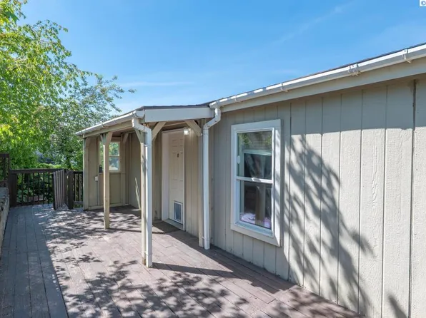 260 NW Golden Hills Dr Space 50, Pullman, WA 99163