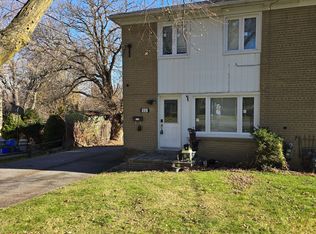 11 Elizabeth St, Markham, ON L3P2B3