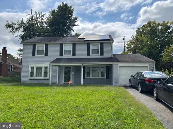 218 Pageant Ln, Willingboro, NJ 08046