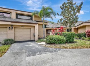 129 Chelsea Ln, Plantation, FL 33324