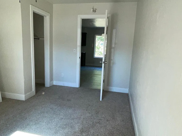 2625 NW 118th Cir — Photo 19