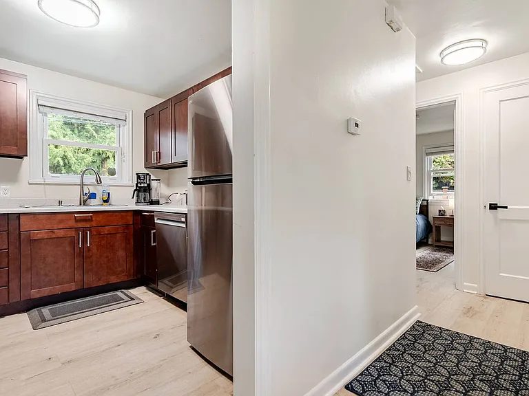 36th Ave NE — Photo 17
