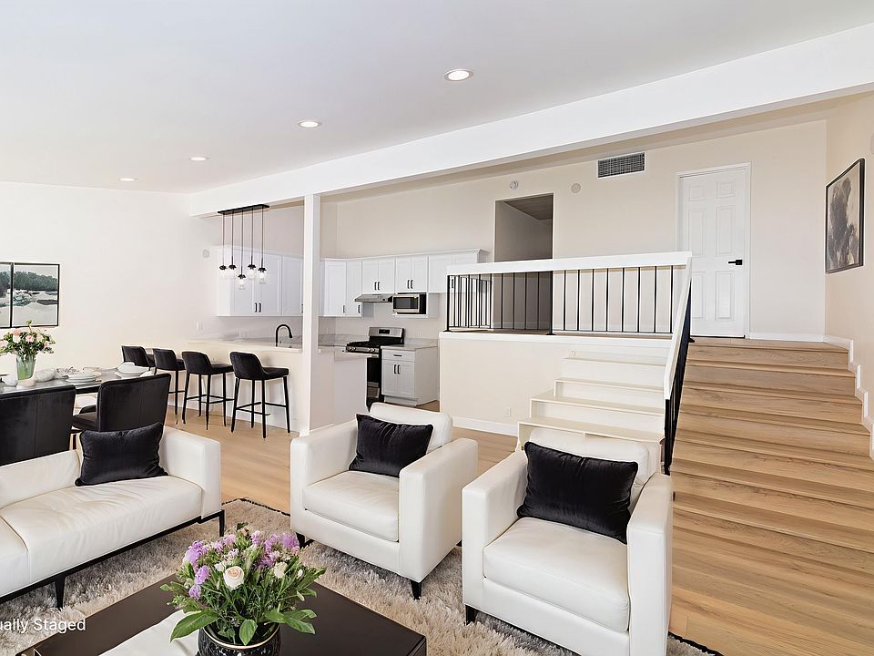 1st image of 7924 Woodman Ave Unit 39