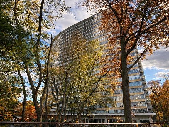 2nd image of 3900 Ford Rd APT 9K