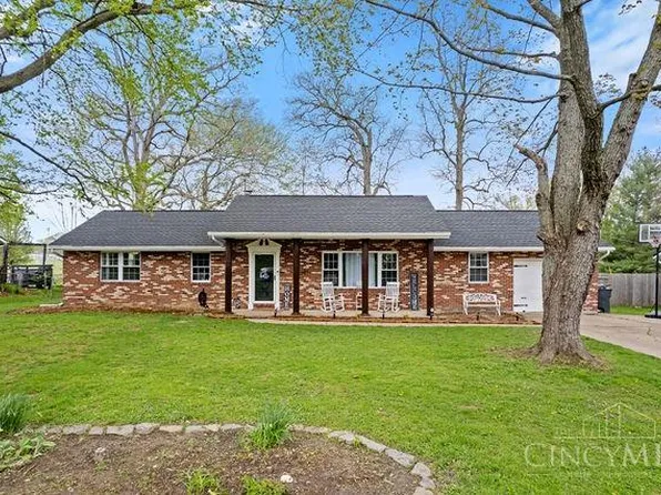5506 Oak Grove Ave, Blanchester, OH 45107