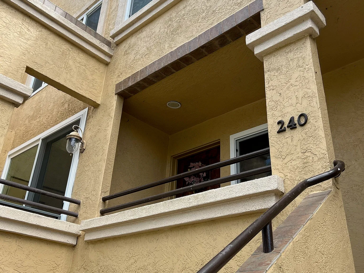 2 bed, 1100 sqft, $3,500 — Photo 1