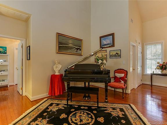 4th image of 4756 Winterberry Ct