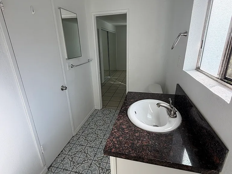 869 Lincoln Ave #201 — Photo 18