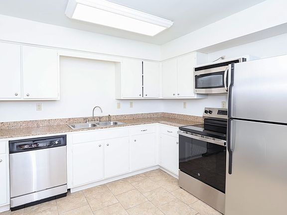 3rd image of 1100 Park Ln Unit 407