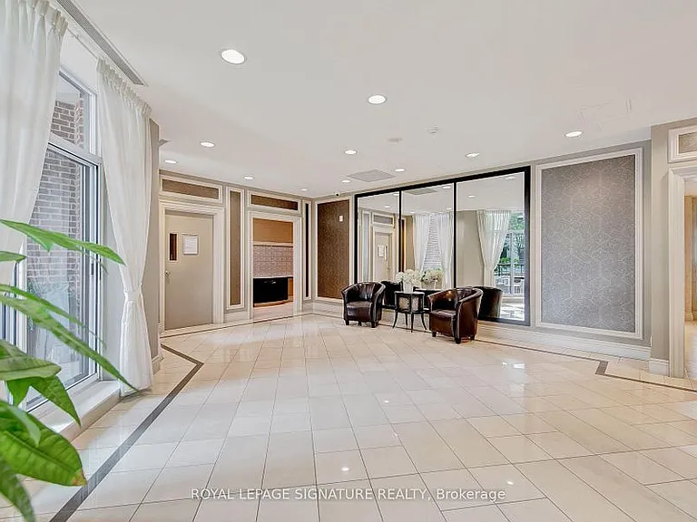25 Earlington Ave — Photo 3