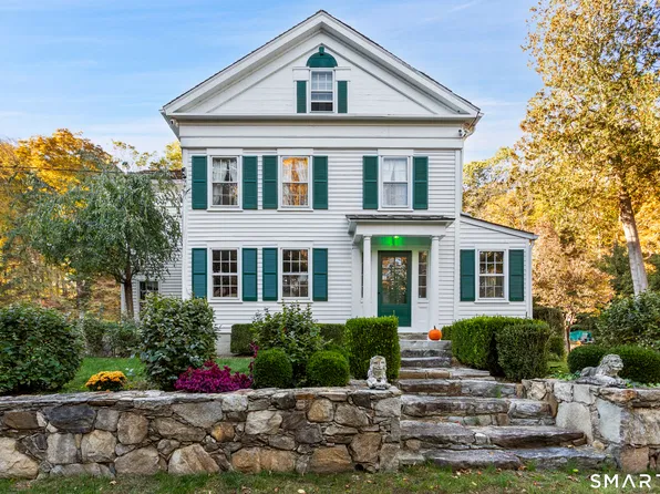 (undisclosed Address), Redding, CT 06896