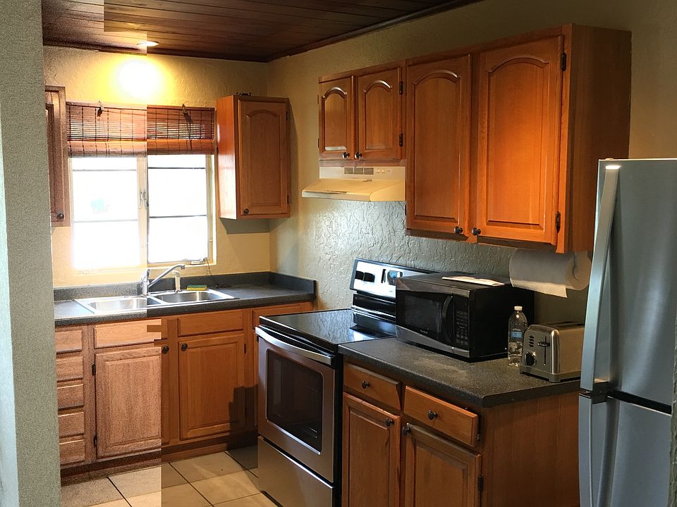 Modern Kitchen with SS Appliances