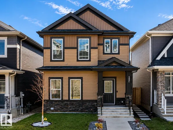 1231 Watt Dr SW, Edmonton, AB T6X 2H2