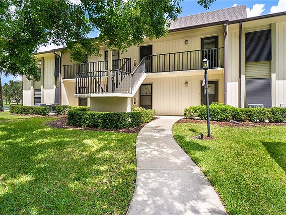 2nd image of 42 Plantation Dr APT 102