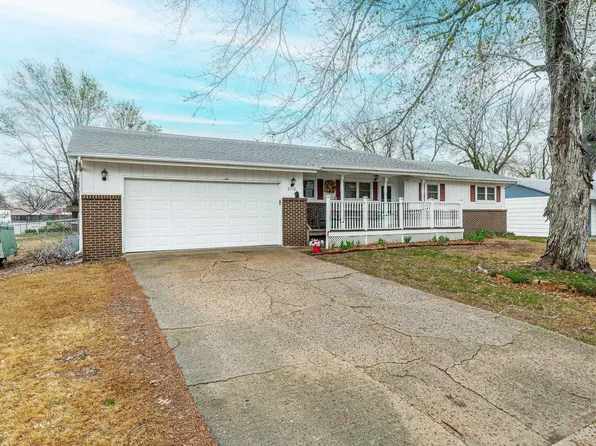 2230 N Moyle St, Augusta, KS 67010