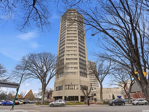 3rd image of UNIT 1080-424 Spadina CRESCENT E