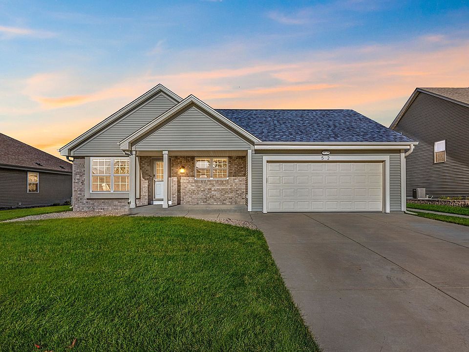 1st image of 52 Rushmore Ln