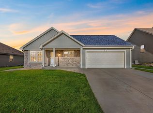 52 Rushmore Ln, Hartford, WI 53027