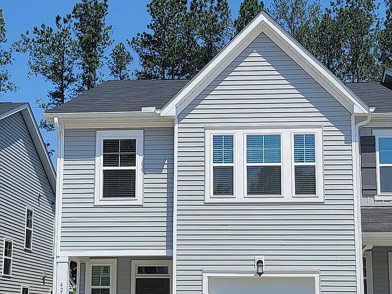 421 Hazy Hills Ln — Photo 1