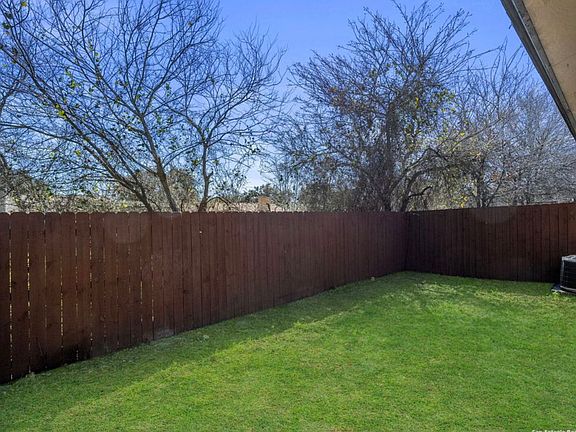 4th image of 8834 Meadow Range St #8834