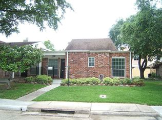 4412 Basswood Ln, Bellaire, TX 77401