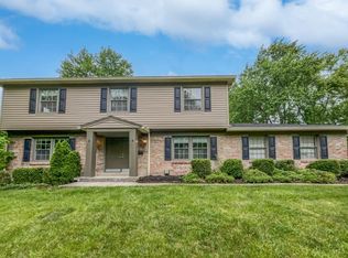 832 Exmoor Dr, Cincinnati, OH 45240