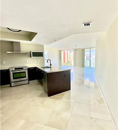 2nd image of 150 Sunny Isles Blvd #11403
