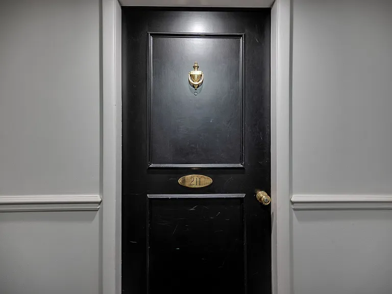 4215 Harding Pike #211 — Photo 4