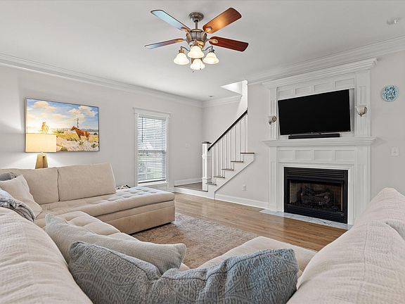 2nd image of 7278 Meredith Ct