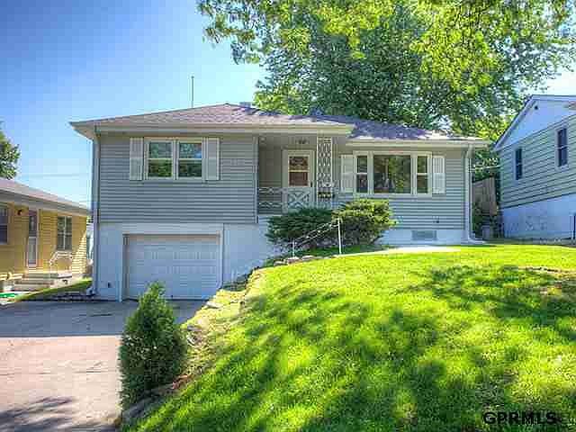1st image of 2823 S 38th Ave