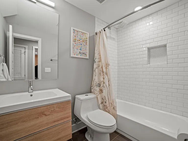 1838 Providence St NE — Photo 10