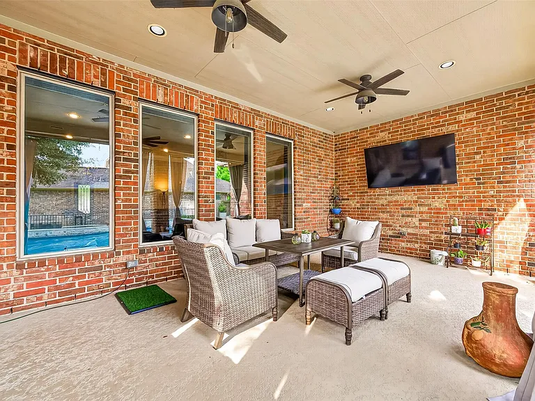 32607 Wingfoot Cir — Photo 37