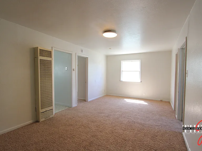 1011 E B St #2 — Photo 7
