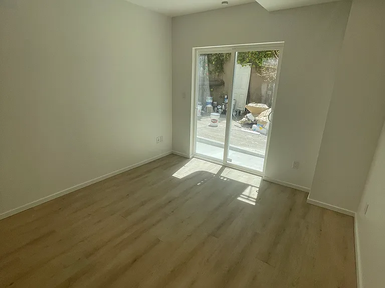3334 San Bruno Ave #11 — Photo 7