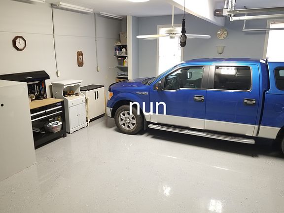 Epoxy floor & Shelter