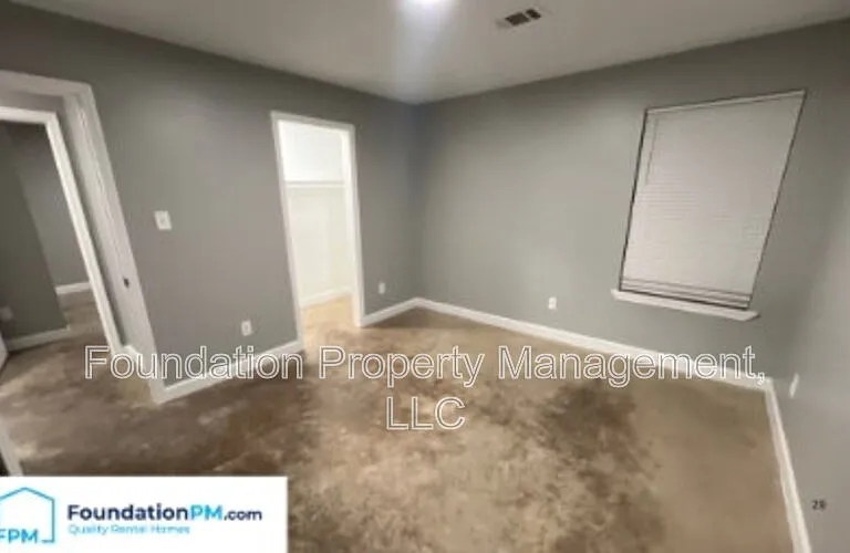 1273 Englewood St — Photo 6