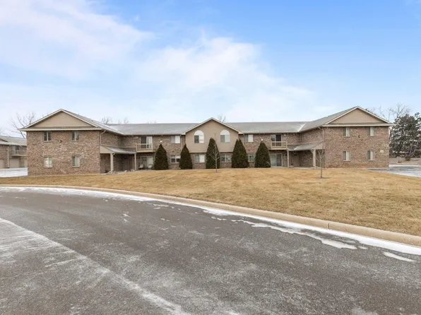 3333 N Casaloma Dr APT 4, Appleton, WI 54913