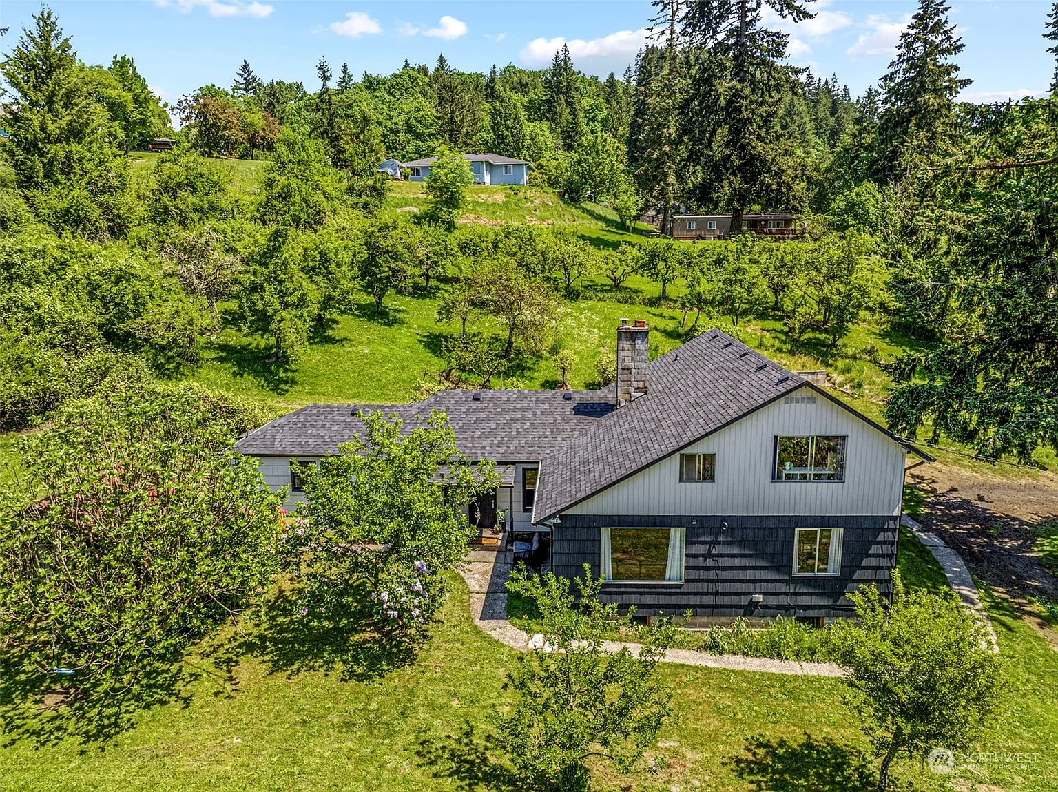310 Carroll Road photo 1