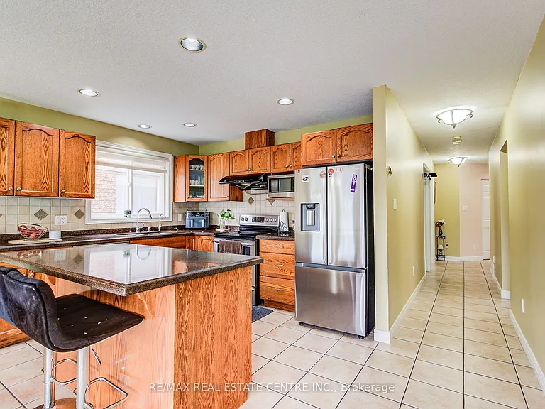 16 Paulstown Cres — Photo 13