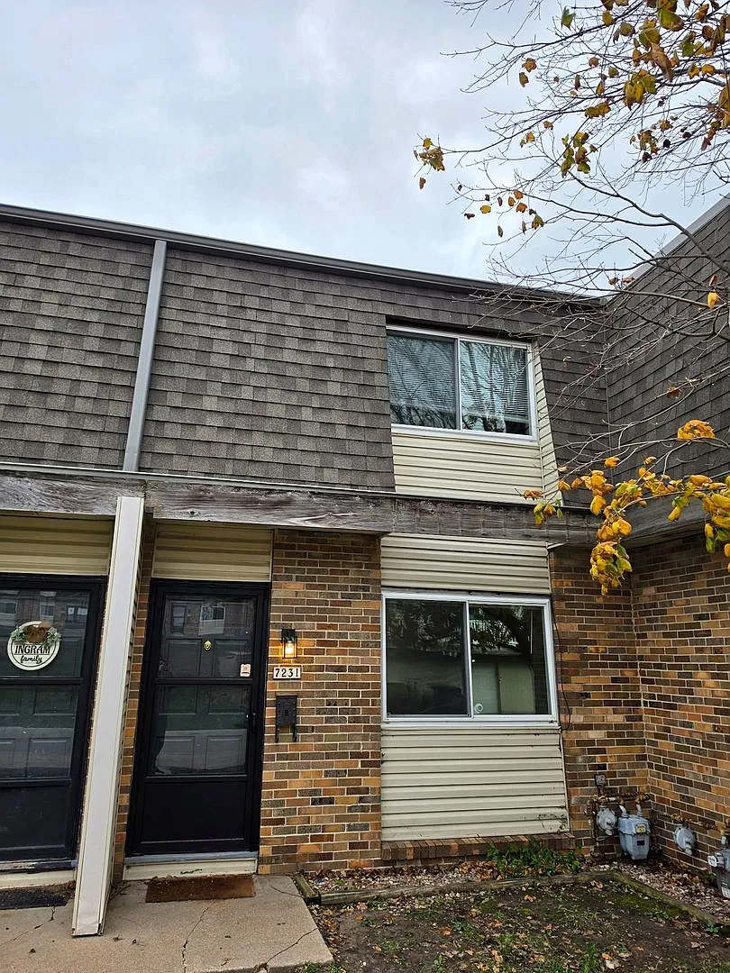 Beau Manor Townhomes — Photo 2