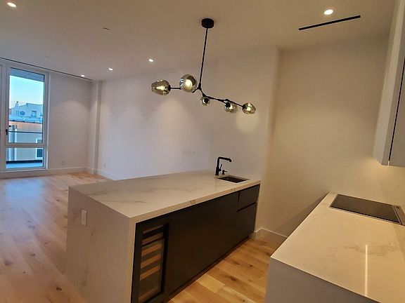 3rd image of 2367 31st St #3B