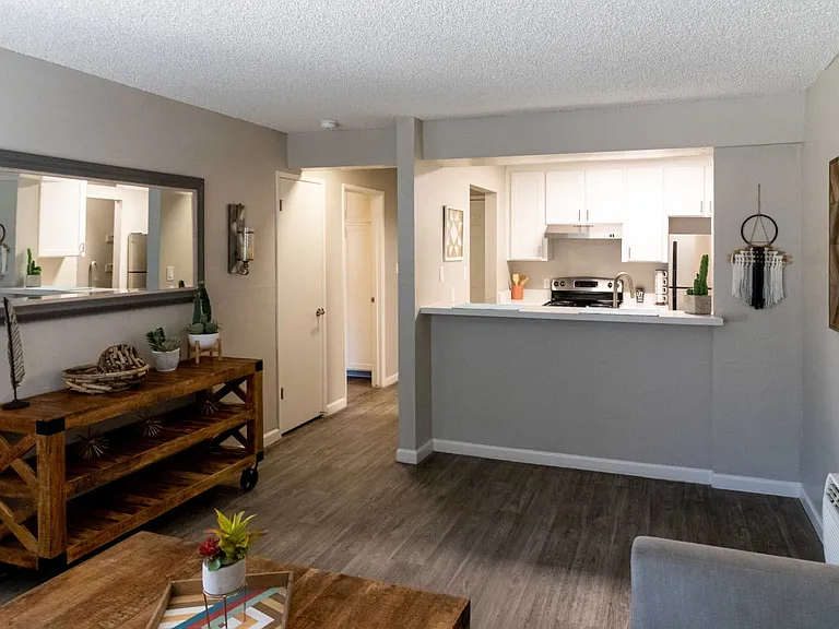 Keyway Apartments — Photo 17