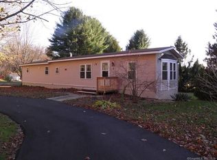 291 Bingham Rd APT 4, Canterbury, CT 06331