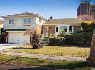 264-42 60th Rd, Little Neck, NY 11362