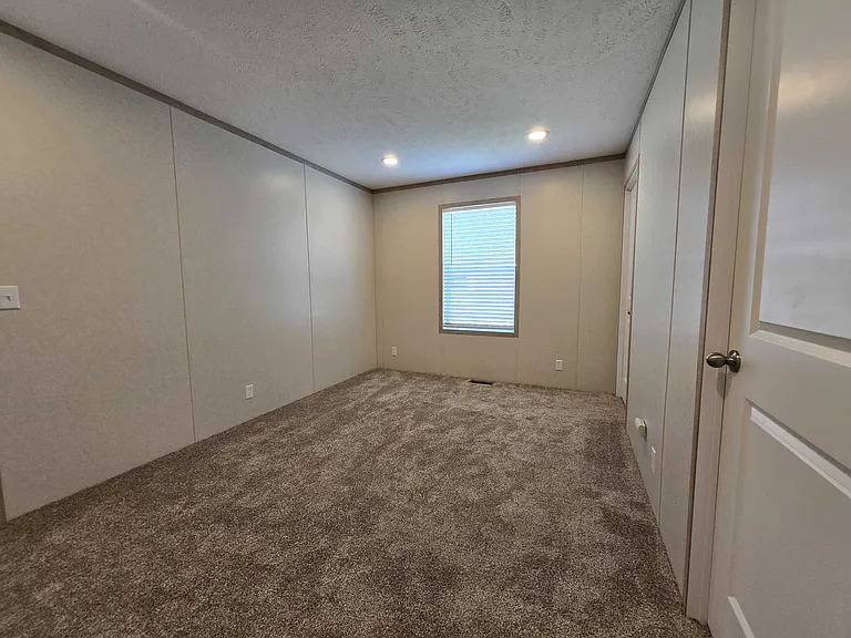 29800 Guilford Cir #151 — Photo 14